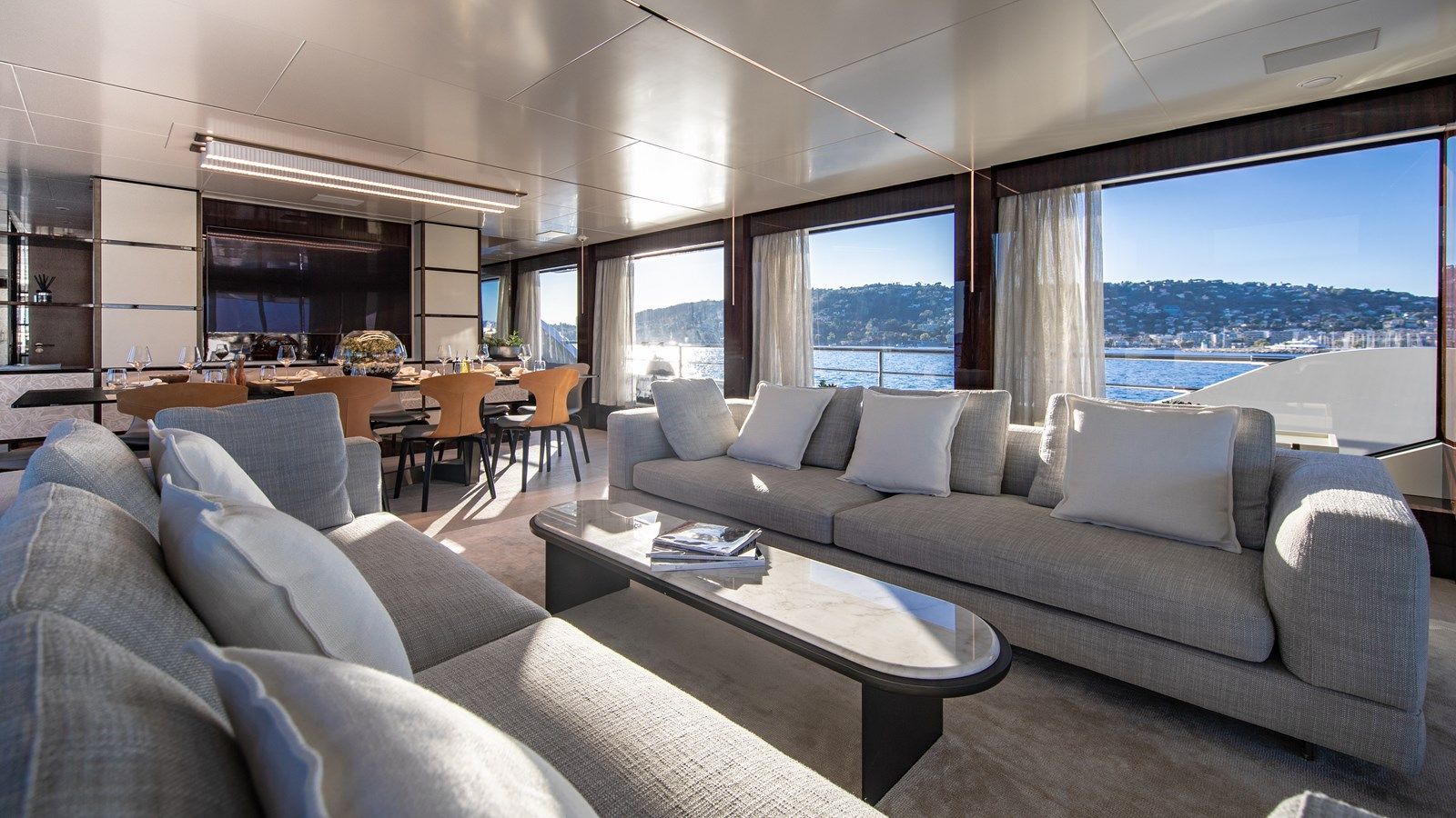 the best price on OCEANIC 143