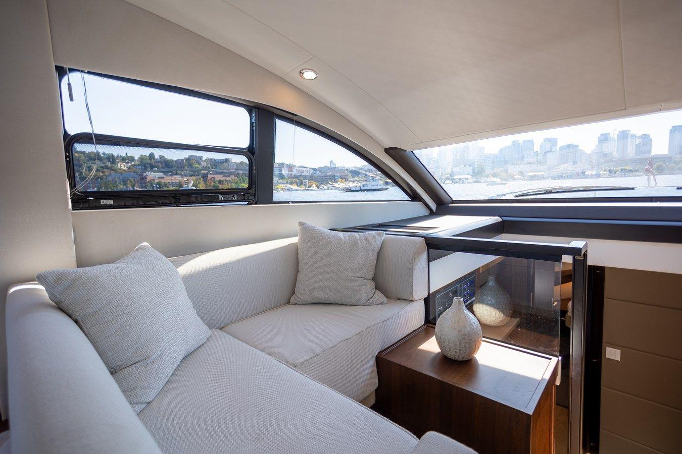 Buy a yacht 50 FAIRLINE - Fairline