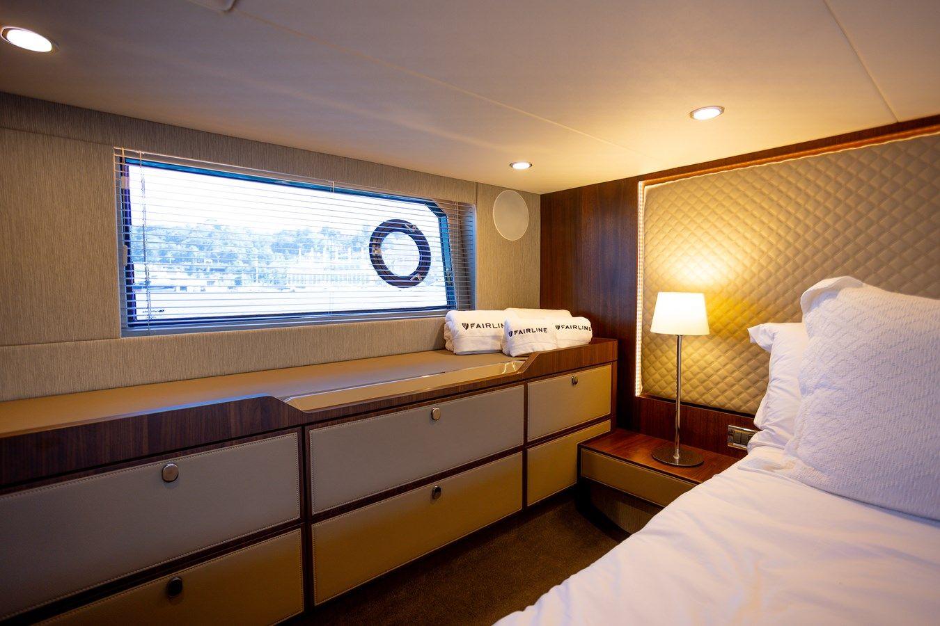 Buy a yacht 50 FAIRLINE - Fairline