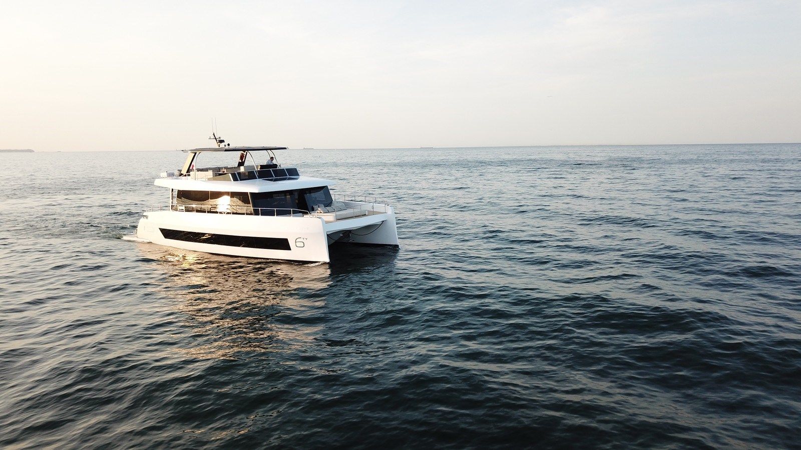 Купить яхту ARCTIC MOON - MOON YACHTS в Shestakov Yacht Sales