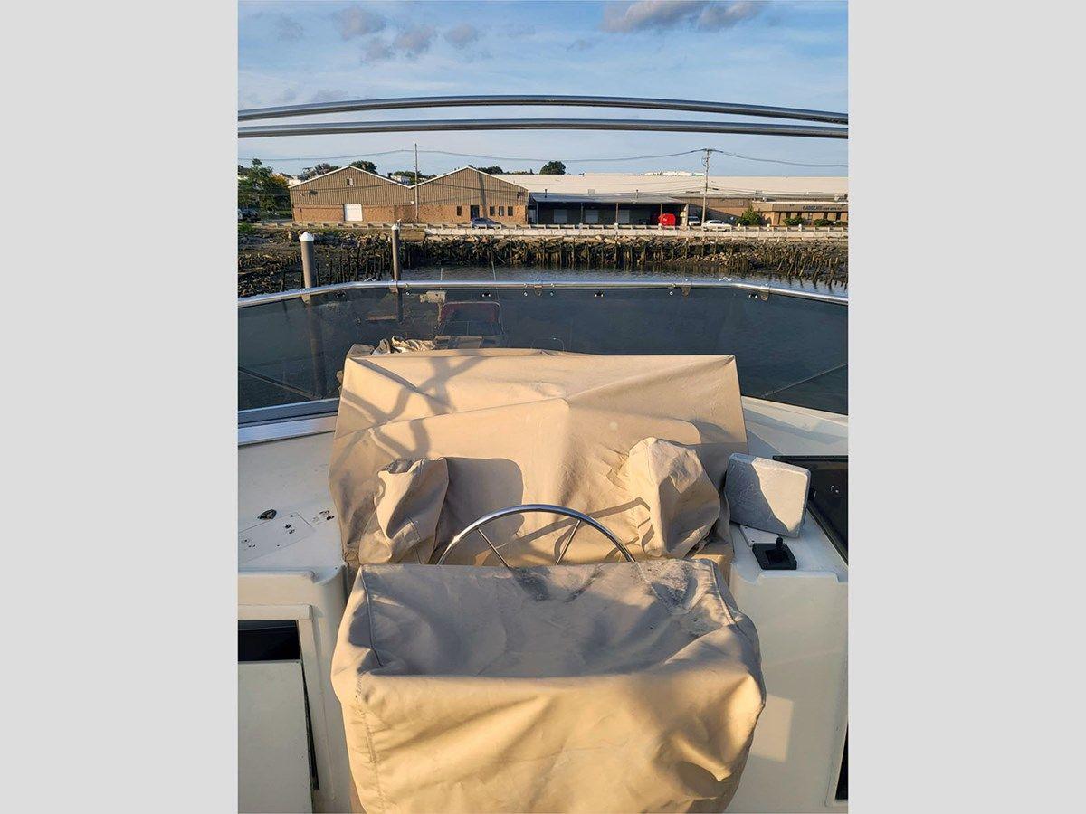 best yacht sales deals 74' Hatteras 1989 74 CPMY - Hatteras