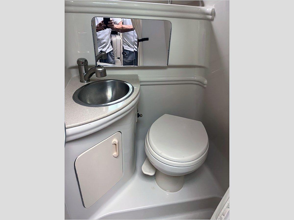 the best price on 31' Sea Ray 2008 310 Sundancer - SEA RAY