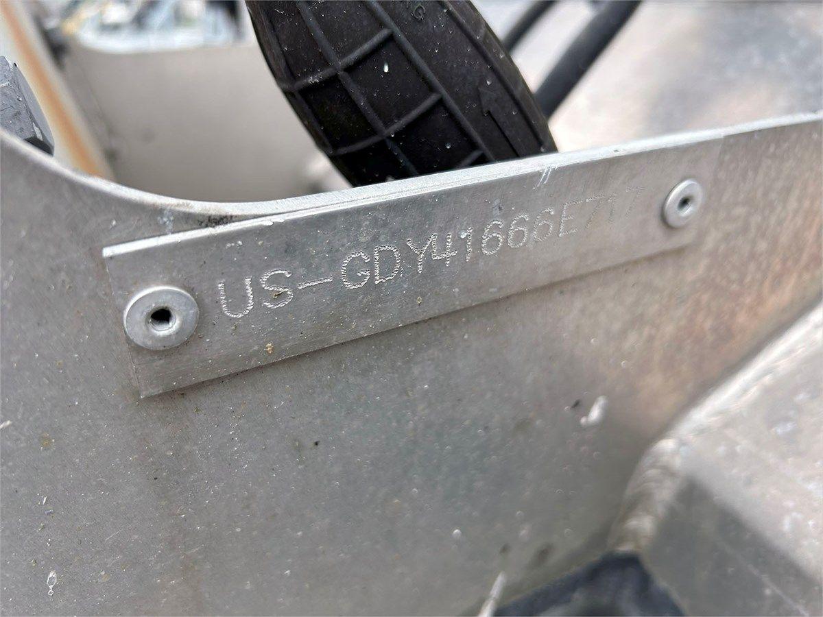 the best price on 23' Sweetwater 2017 2286 DL - SWEETWATER