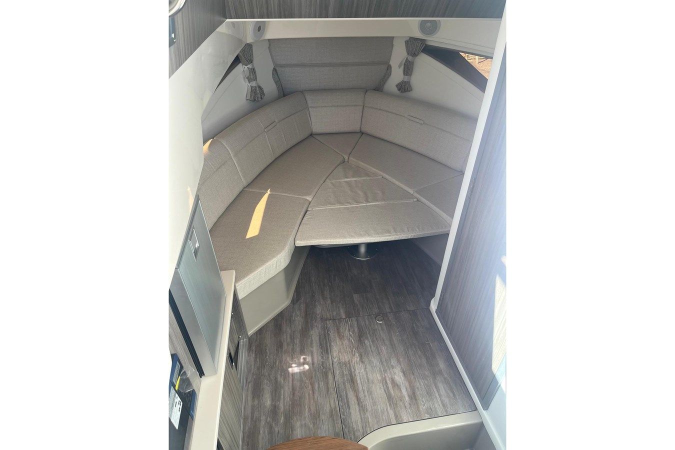 Стоимость яхты No Name - SEA RAY