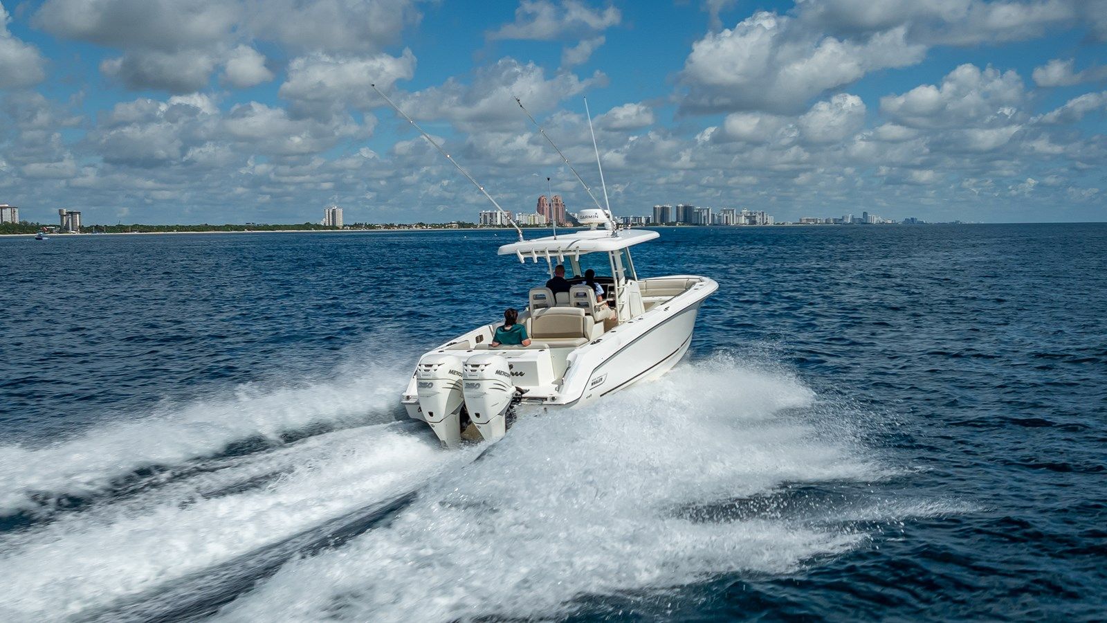 Buy a 330 Boston Whaler 330 Outrage at Shestakov Yacht Sales
