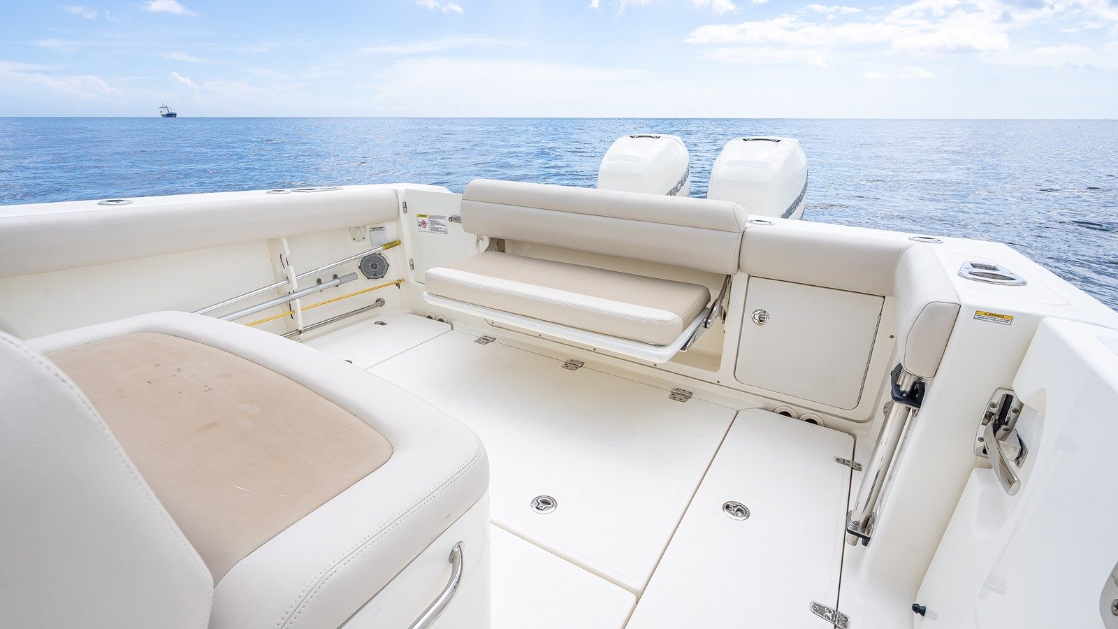 330 Boston Whaler 33