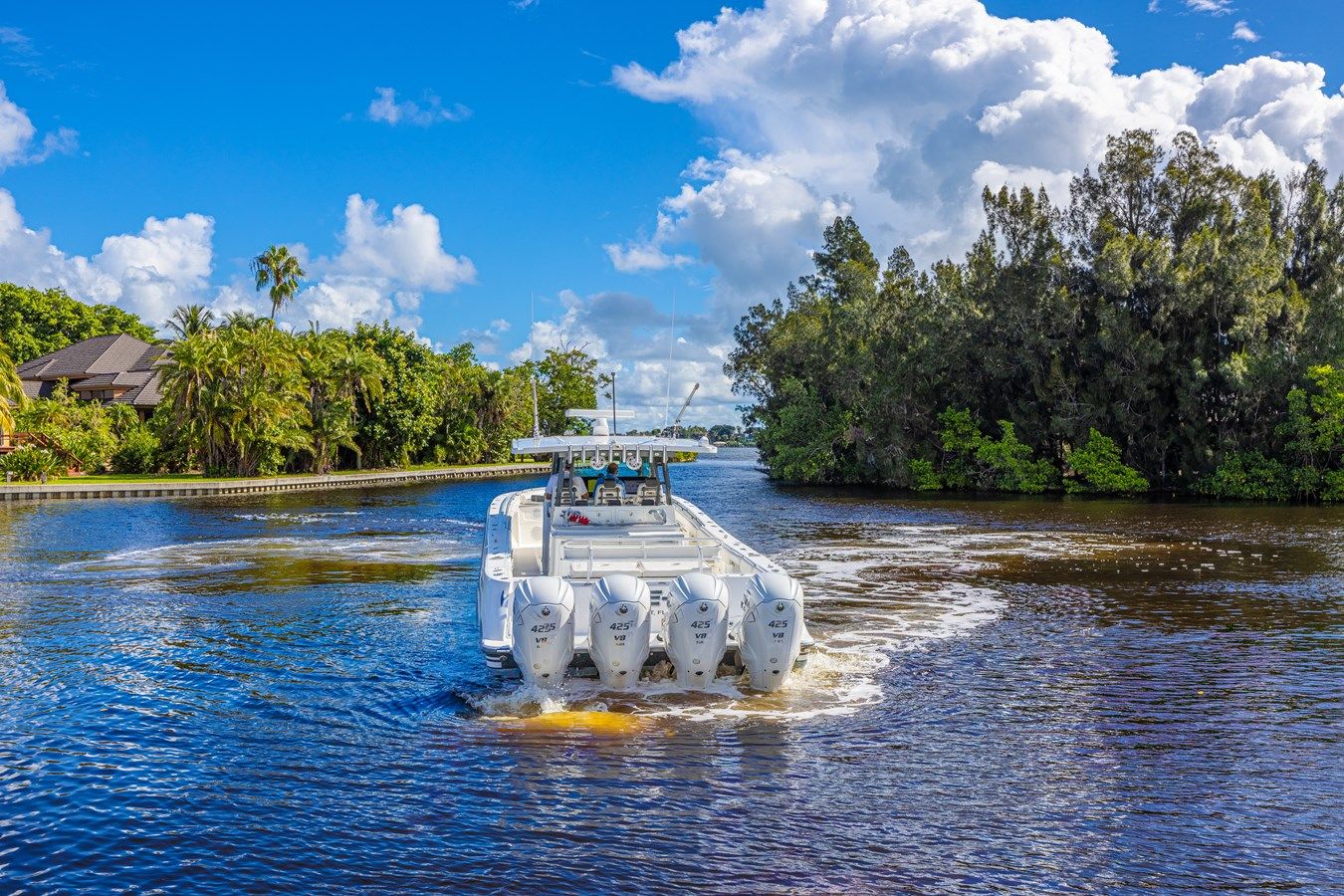 VHS53A0UE819 - HCB yacht sale