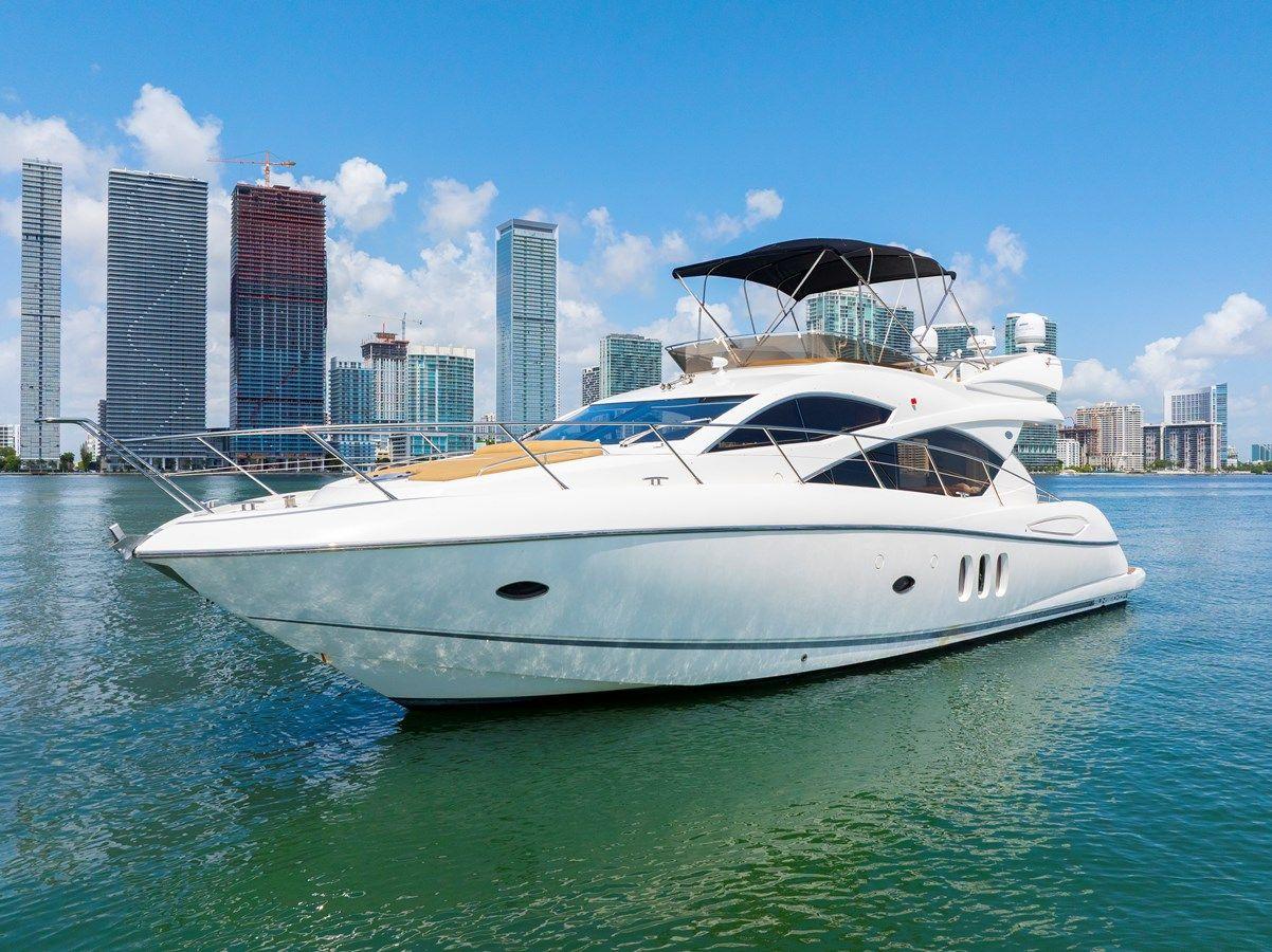 best yacht sales deals MANHATTAN 52 60