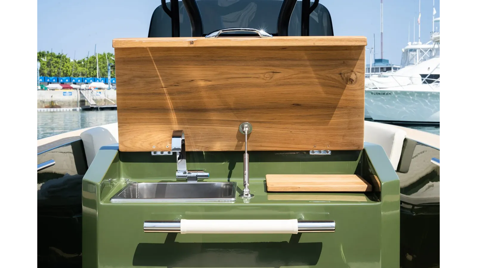 the best price on Levanzo 25 26