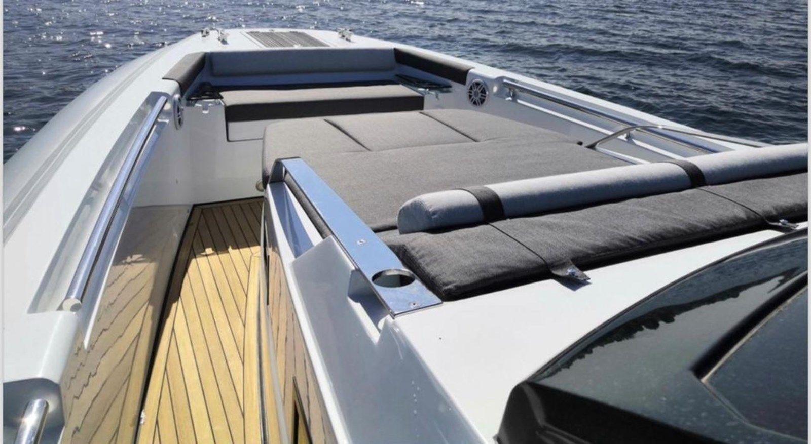 best yacht sales deals PIRELLI 42