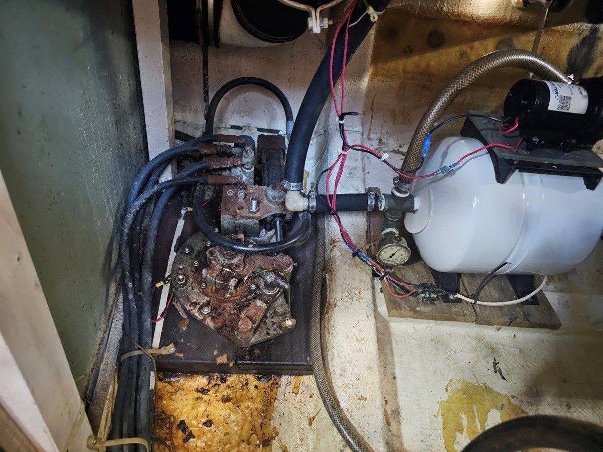 Продажа яхты Moonshadow 1985