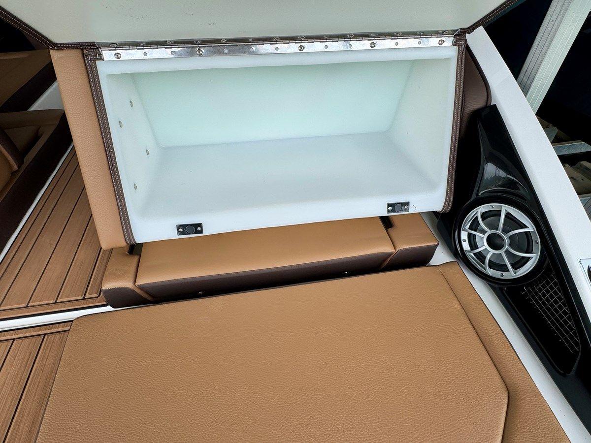 the best price on 024 Yamaha 252SD NLNL 252 SD