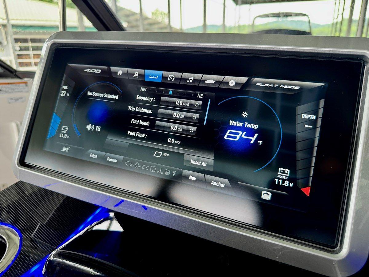 best yacht sales deals 024 Yamaha 252SD NLNL