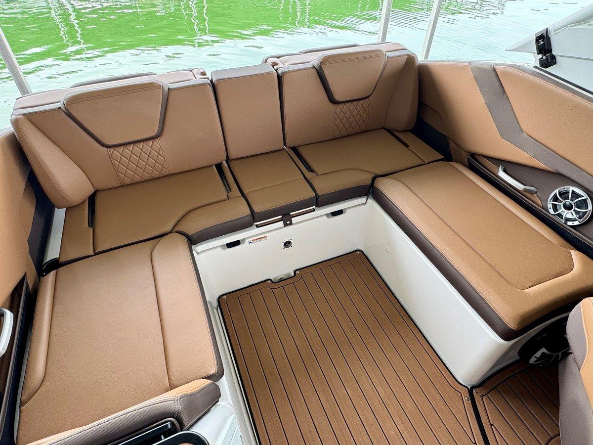 Buy a yacht 024 Yamaha 252SD NLNL 2024