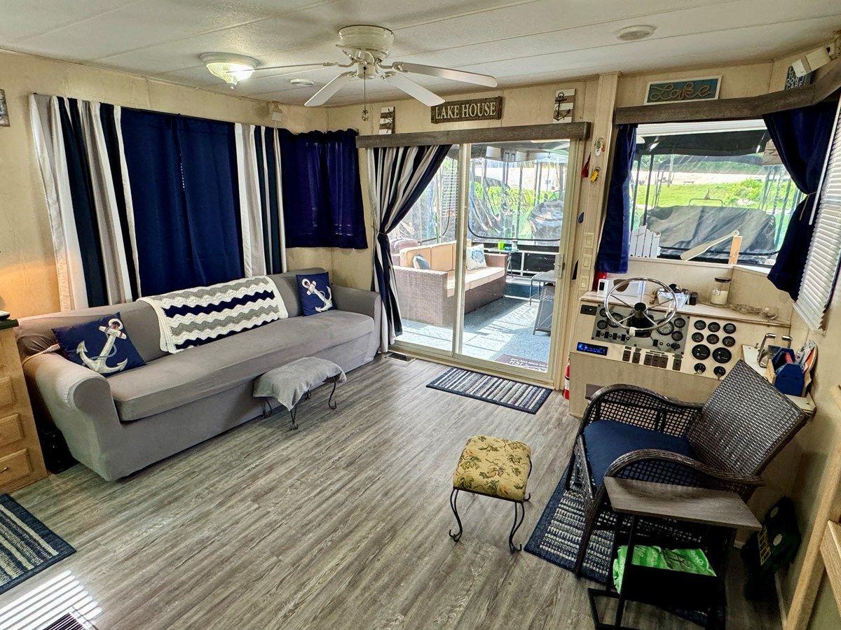 Buy a yacht 99 AquaChalet 16 x 68WB NLSH - AQUA CHALET