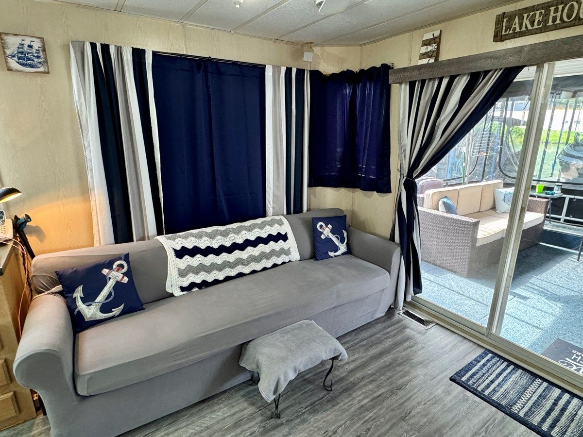 the best price on 99 AquaChalet 16 x 68WB NLSH 1999