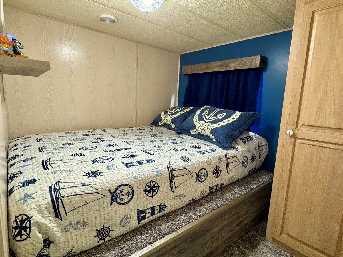 best yacht sales deals 99 AquaChalet 16 x 68WB NLSH - AQUA CHALET