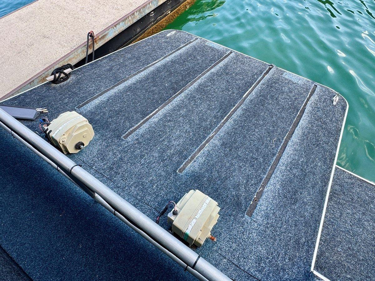 99 AquaChalet 16 x 68WB NLSH 16 x 68 Widebody