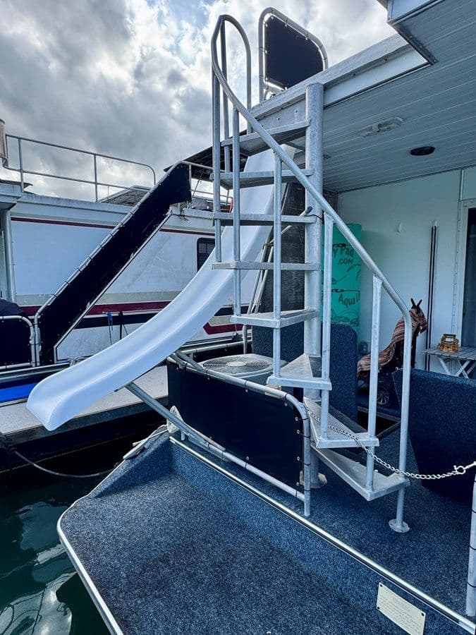 99 AquaChalet 16 x 68WB NLSH 1999 yacht sale