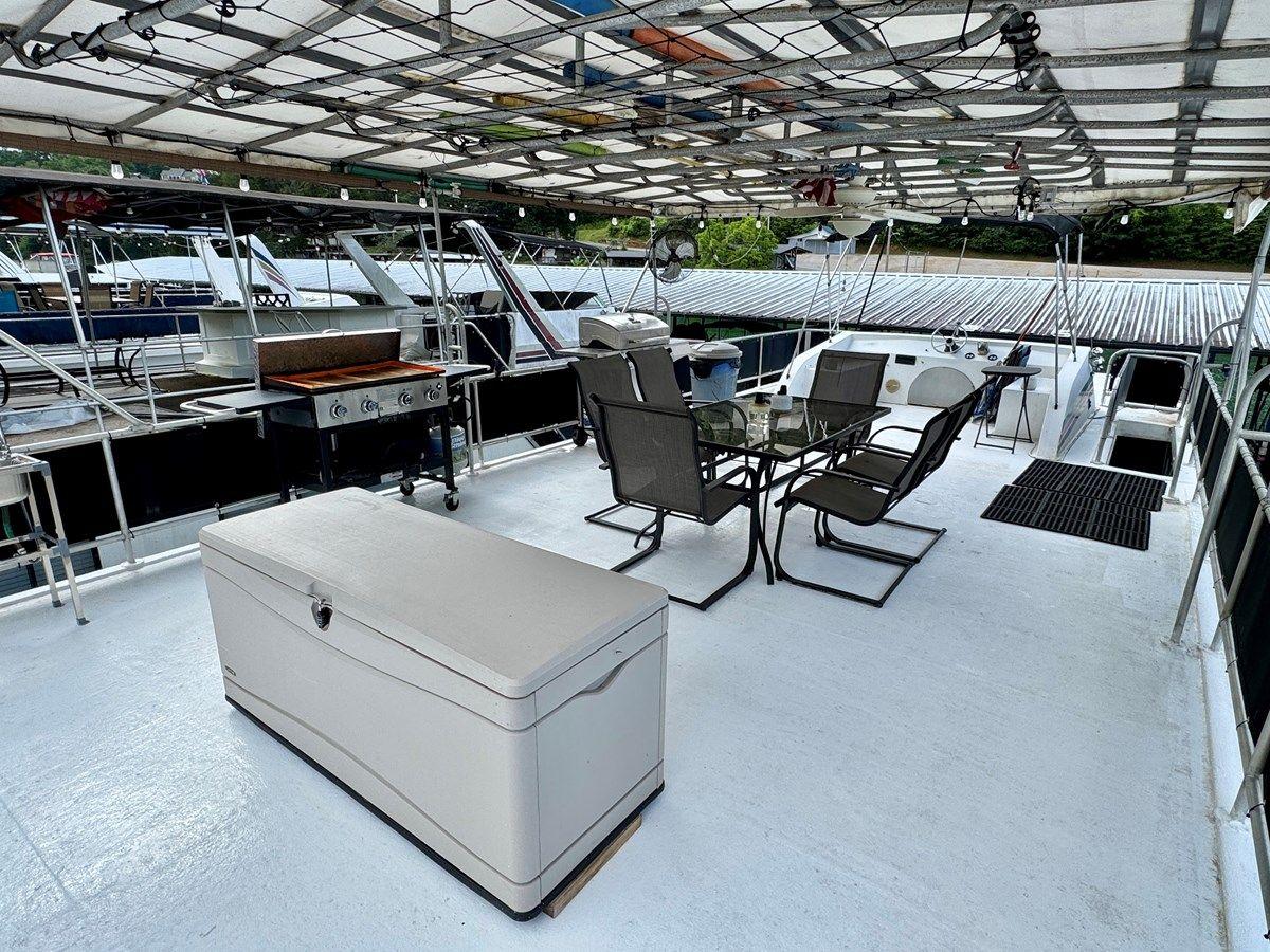 Buy a 99 AquaChalet 16 x 68WB NLSH 68 at Shestakov Yacht Sales