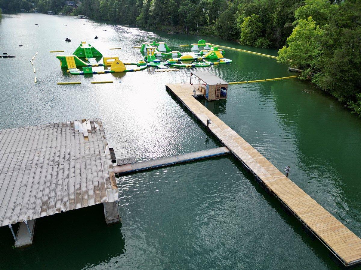 99 AquaChalet 16 x 68WB NLSH - AQUA CHALET