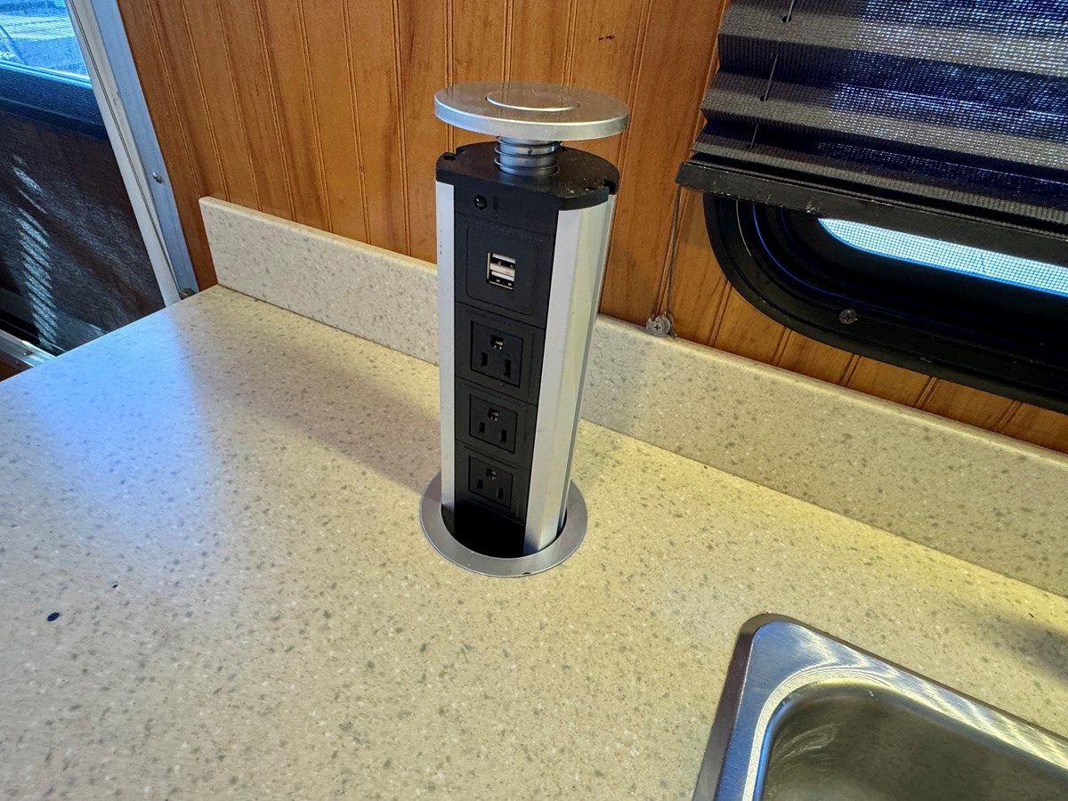 Лучшая цена на Summer Breeze 37