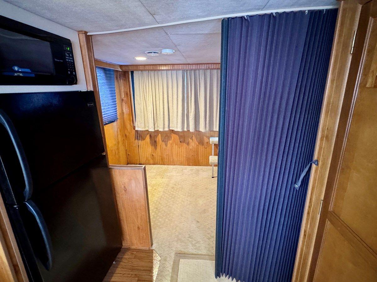 Купить яхту Summer Breeze - GIBSON в Shestakov Yacht Sales