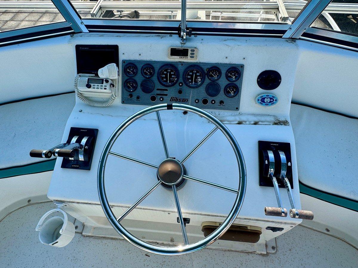 Купить яхту Summer Breeze 1995 в Shestakov Yacht Sales