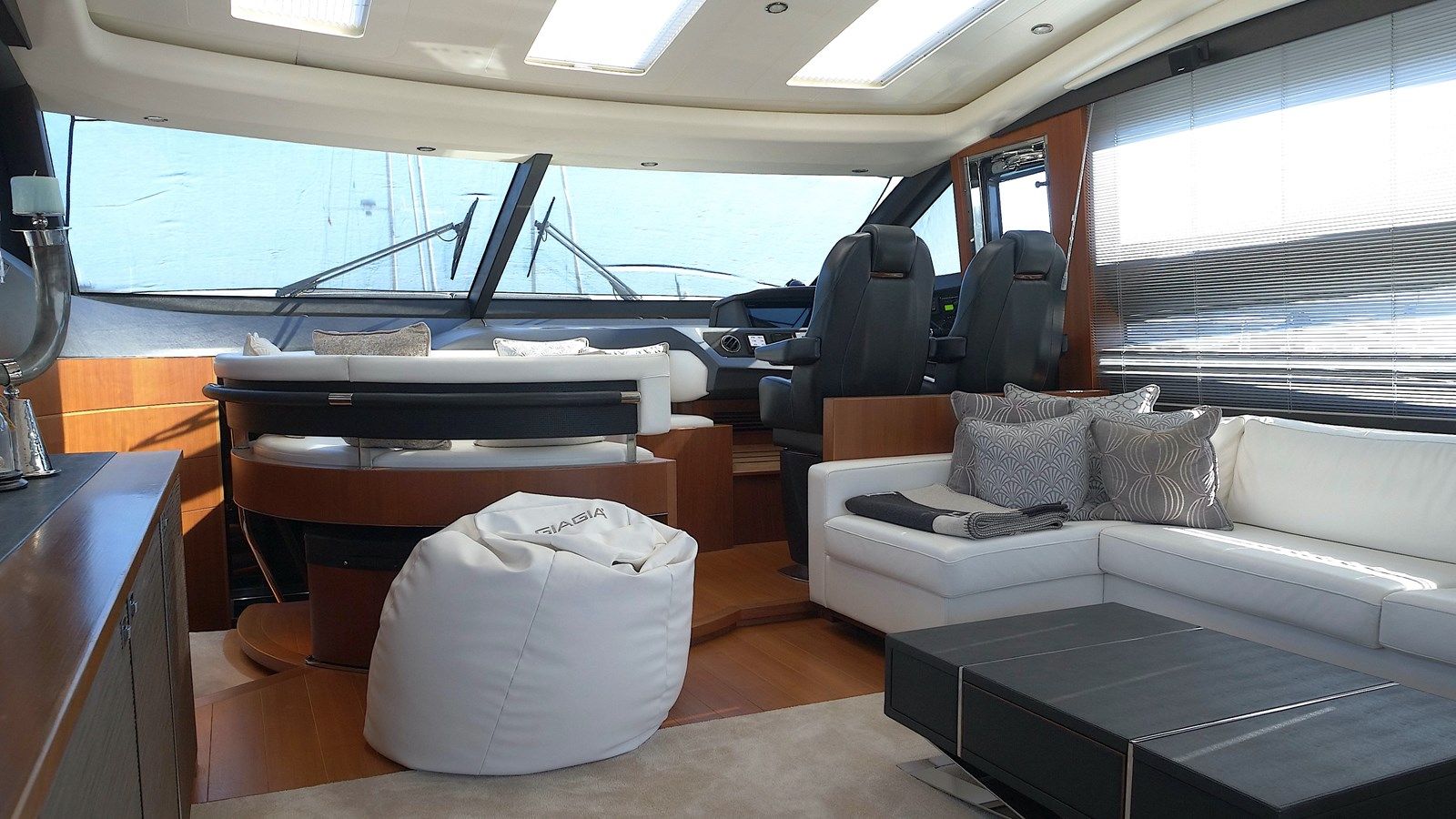 Buy a yacht GIA GIA' V72