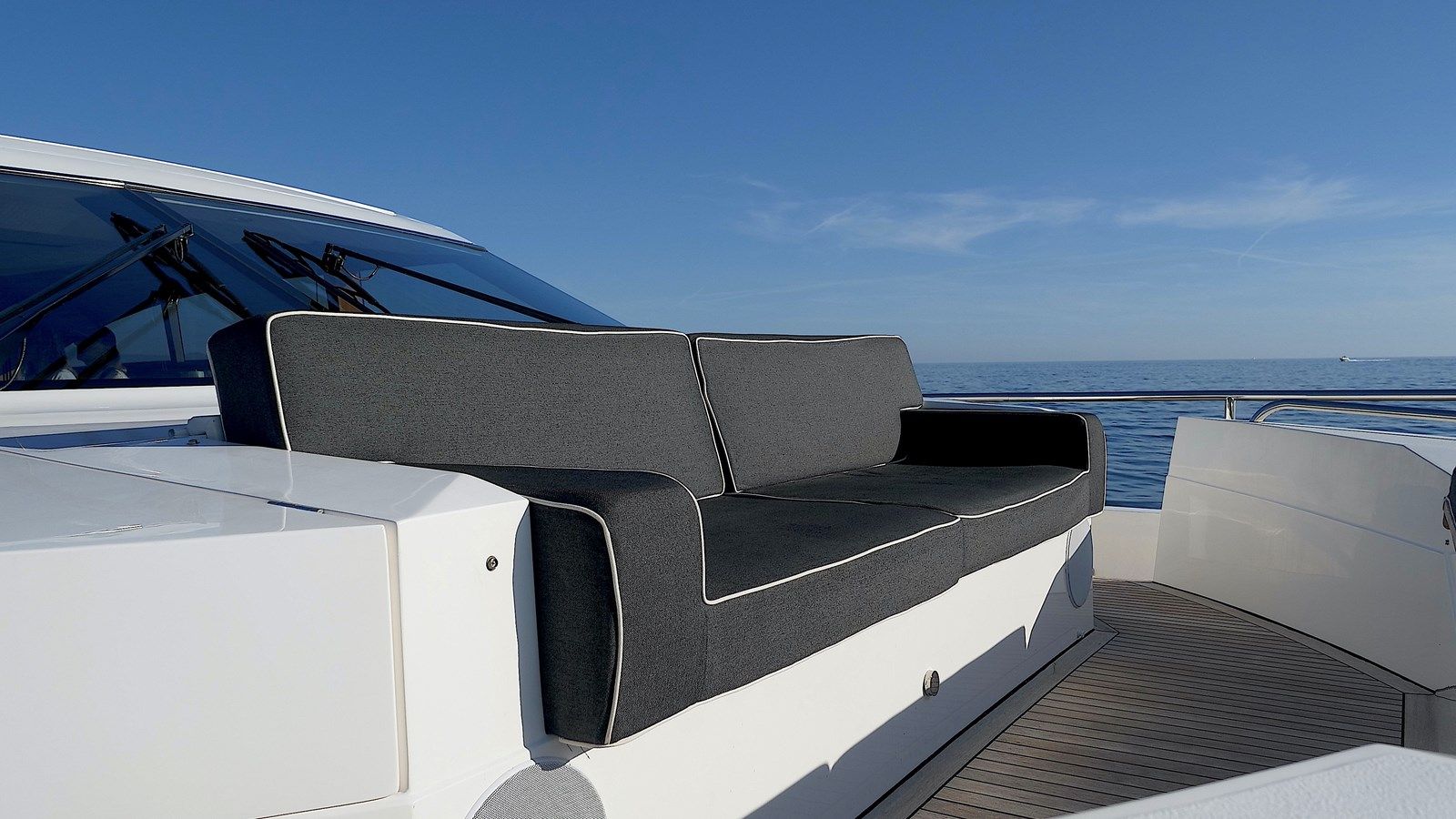 Buy a GIA GIA' - PRINCESS at Shestakov Yacht Sales