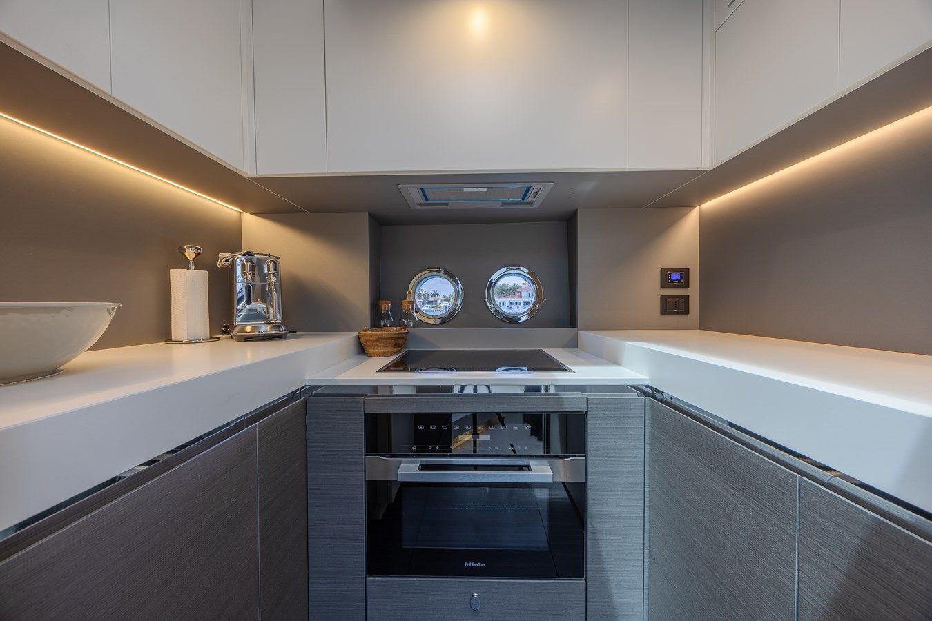 Лучшие предложения покупки яхты NO TIME TO DIE - Azimut Yachts