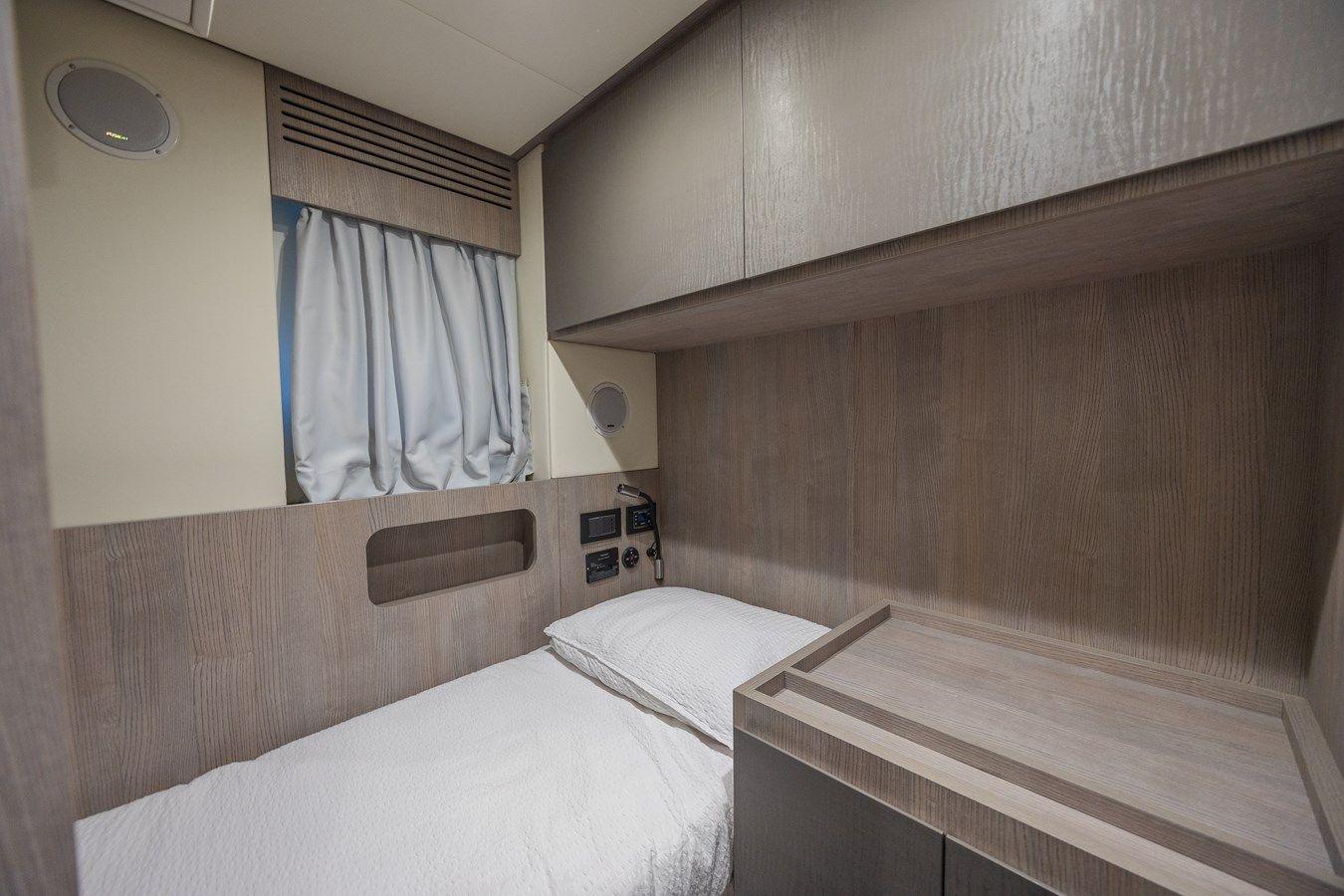 Купить яхту NO TIME TO DIE S8 в Shestakov Yacht Sales