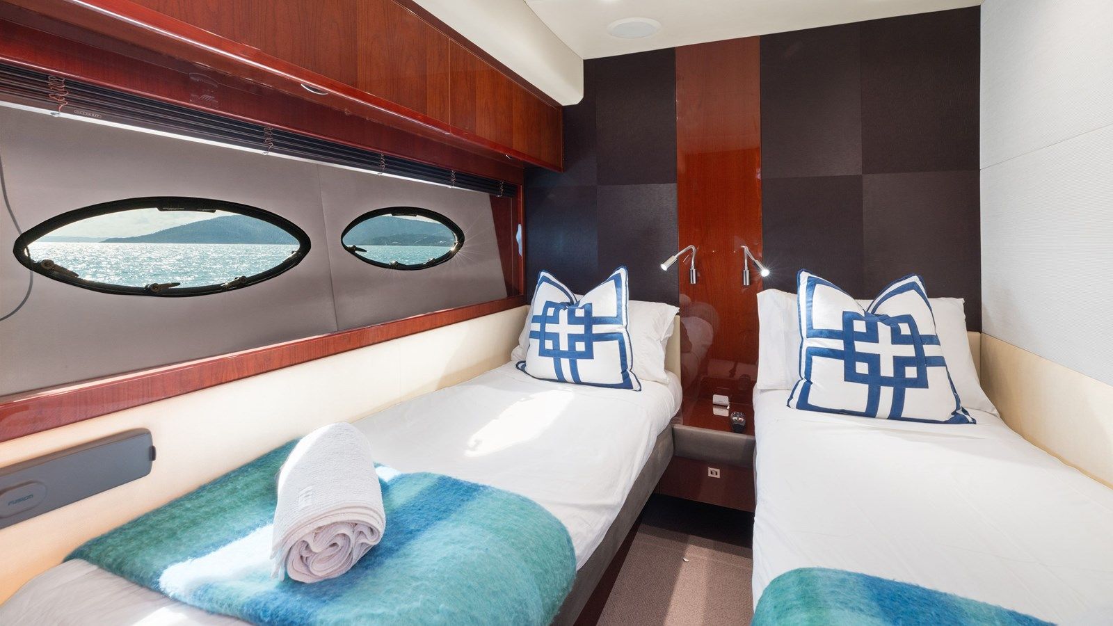 Buy a yacht ABOUT TIME 73