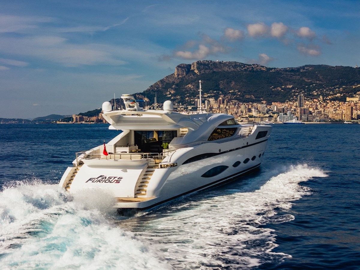 Лучшая цена на FAST & FURIOUS - AB Yachts