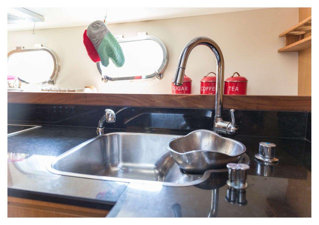 WOLF - Ferretti Yachts price