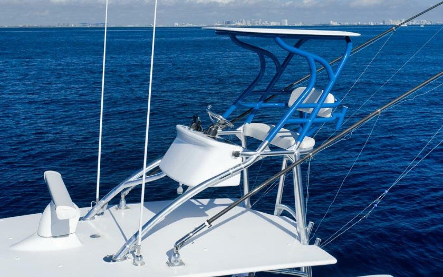 Buy a yacht Top Shelf Too 39