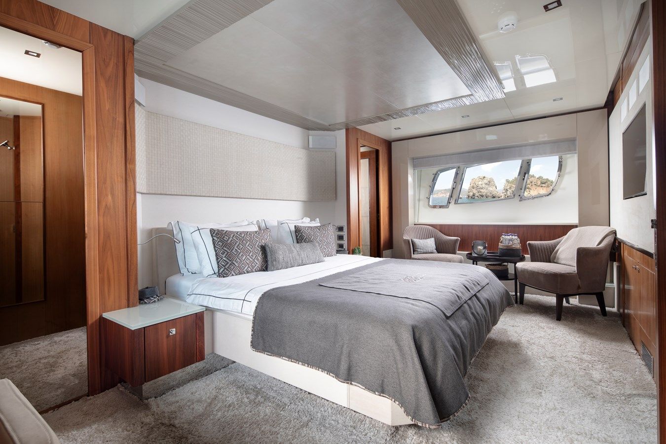 Лучшие предложения покупки яхты Amara Predator 84