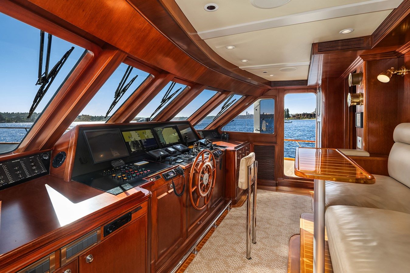 Купить JADE PANAMA - RAYBURN CUSTOM YACHTS
