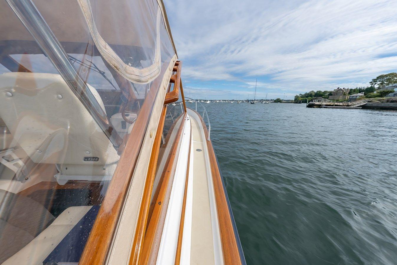 Buy a ELOISE Shelter Island Nomad at Shestakov Yacht Sales