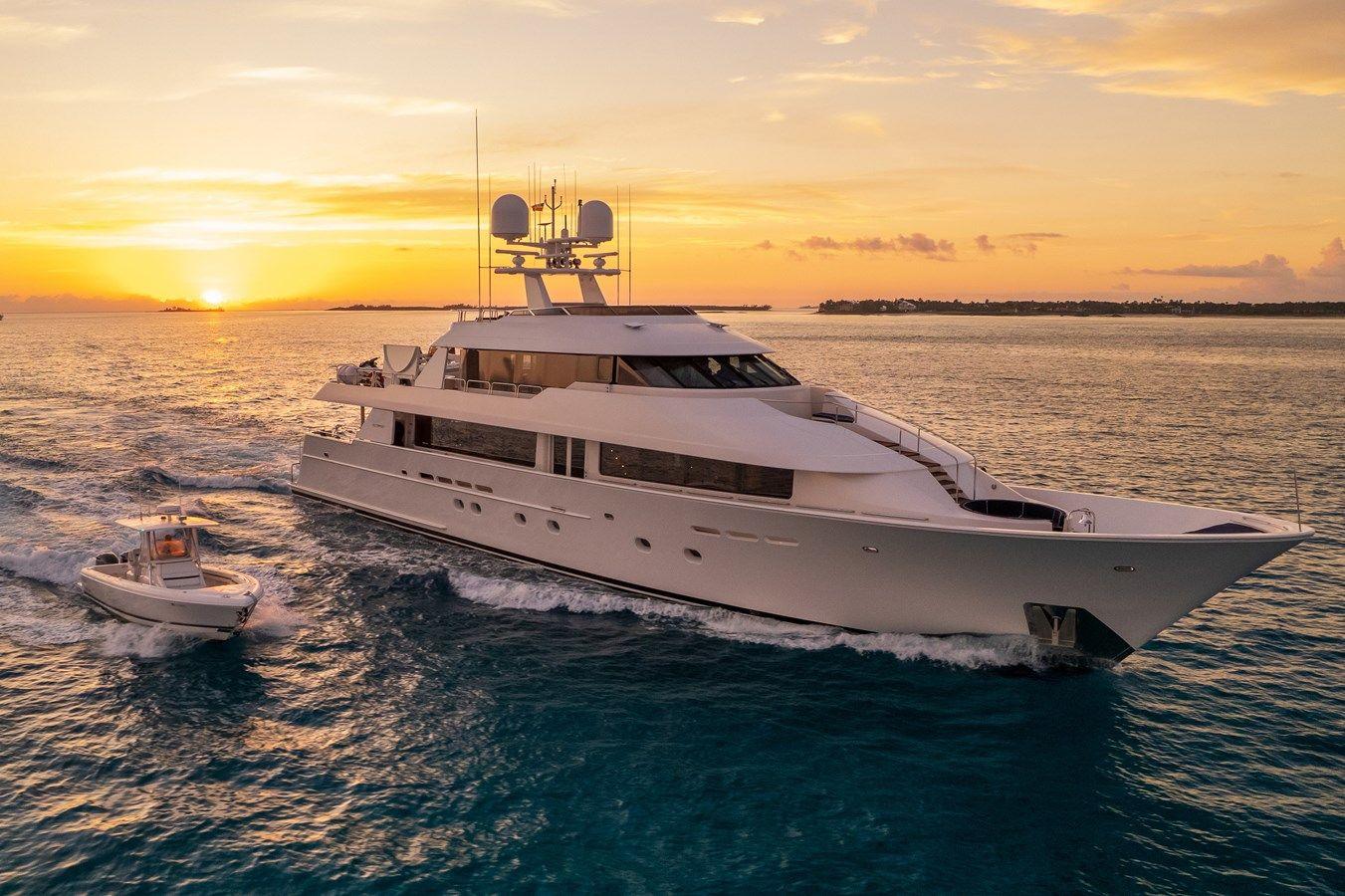 Buy a yacht AVALINA 130