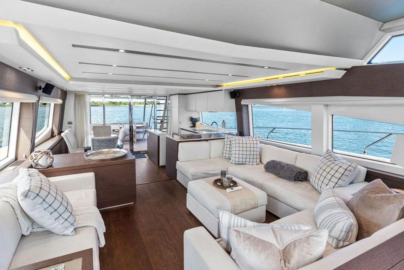 Купить яхту ELEVATION в Shestakov Yacht Sales