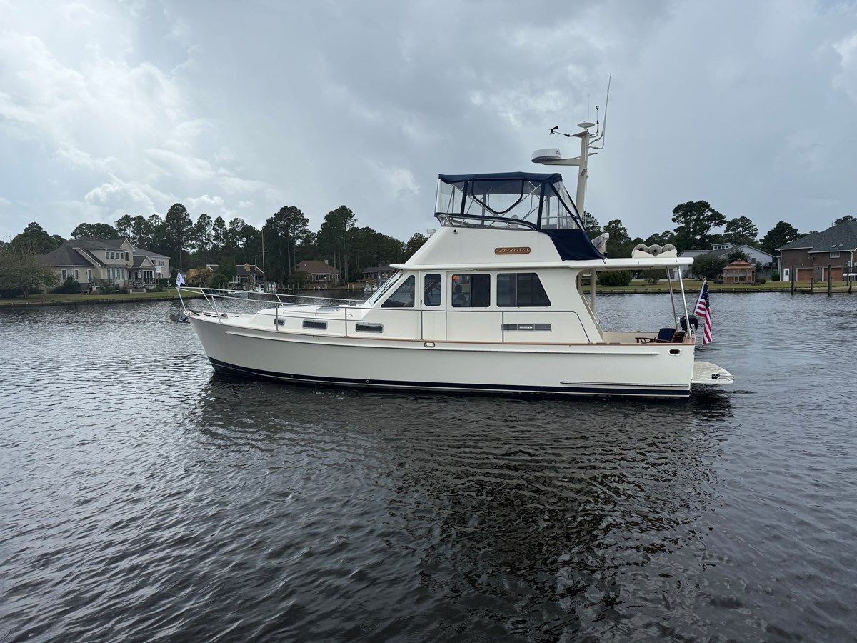 Buy a STARLITE 42 at Shestakov Yacht Sales