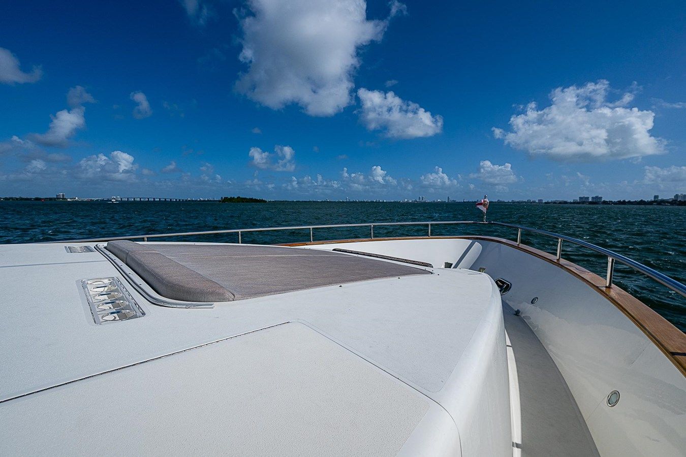 Buy a yacht The Usual 2000