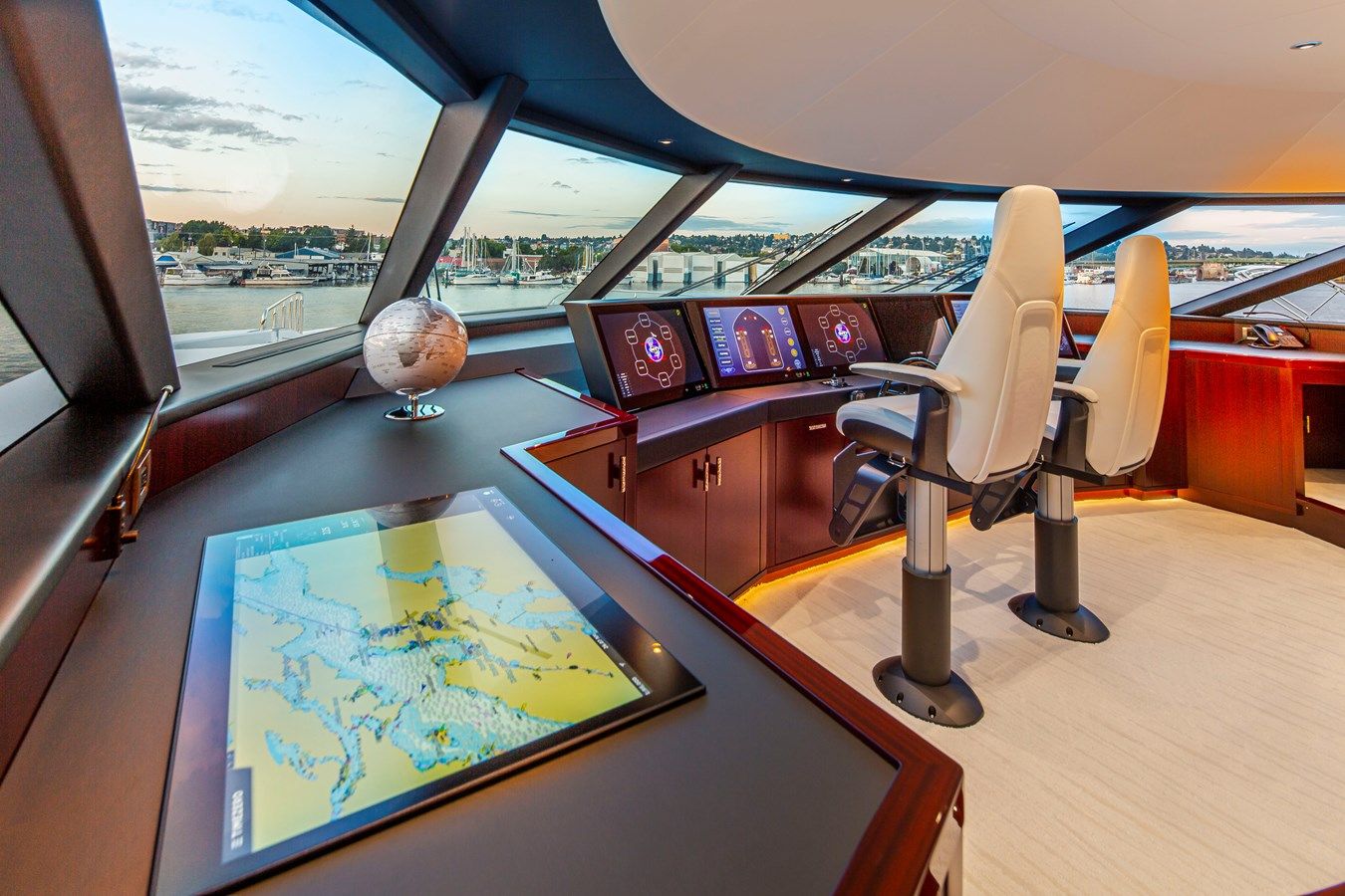 Лучшие предложения покупки яхты LION'S DEN 2020