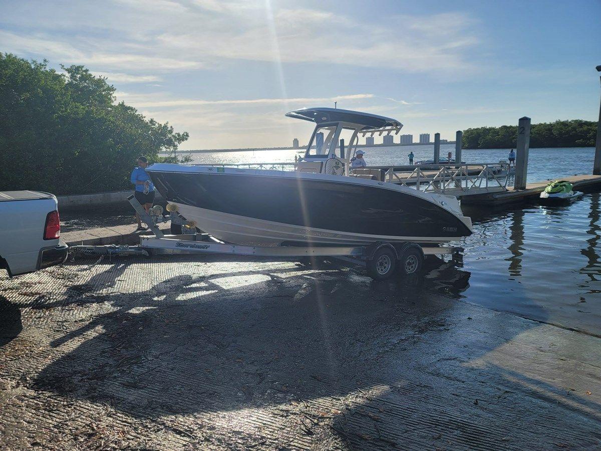 Buy a 2022 Yamaha Boats 255 FSH Sport E 24 at Shestakov Yacht Sales