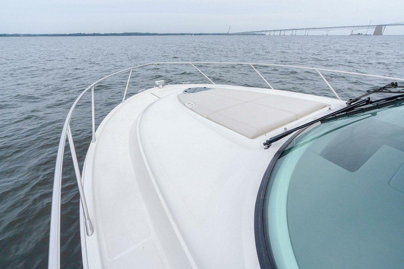 Tiara F44 Flybridge yacht sale