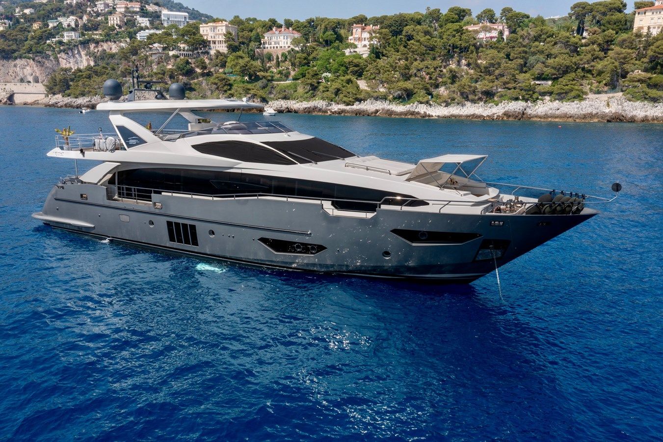 the best price on ANASTASIA V - Azimut Yachts