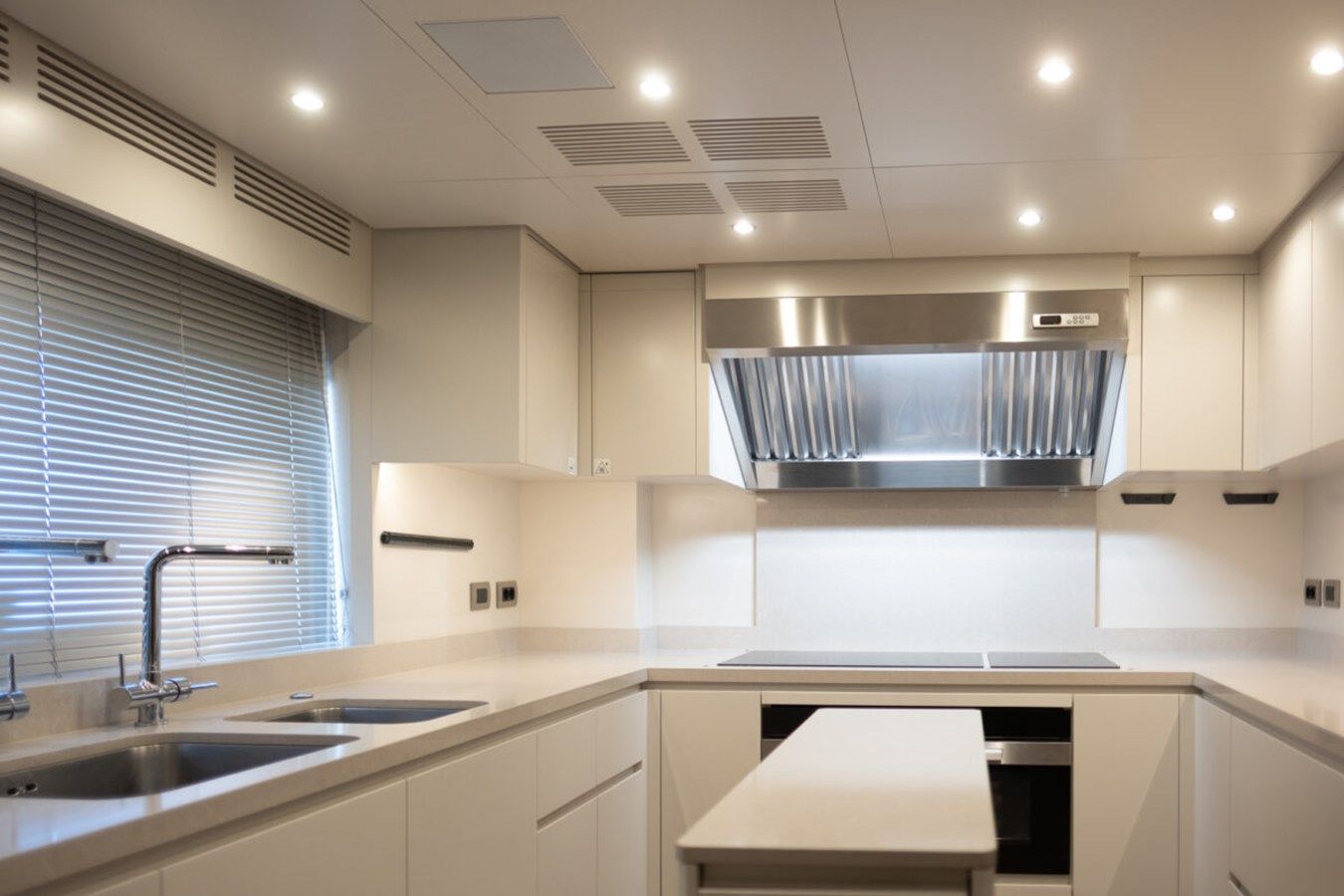 the best price on TOLEMAI - Sanlorenzo