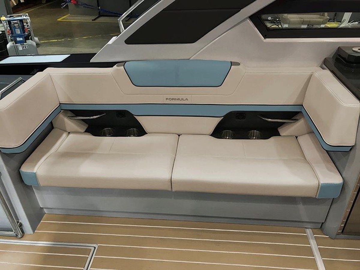 NO NAME FORMULA - Formula Boats yacht sale