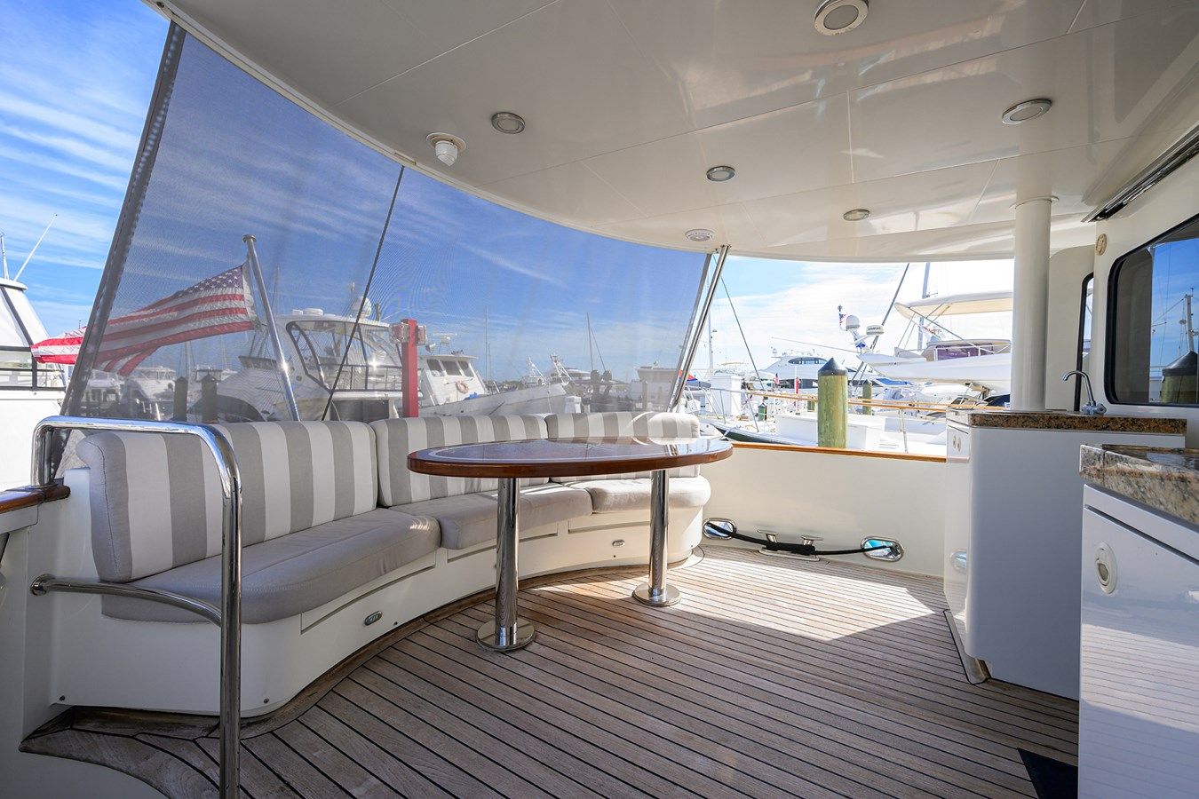 ST. TROPEZ - Cheoy Lee